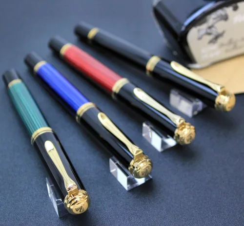 Vista 6 de Pelikan Pluma estilográfica M400 B Premium Plume Negro/Greem