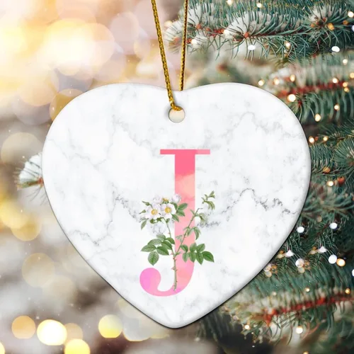 Vista 2 de Adorno de Navidad de cerámica con forma de corazón, rosa, acuarela, inicial, alfabeto, letra J, adorno para árbol de Navidad, recuerdo de boda