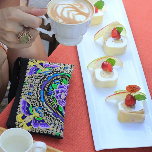 Vista 11 de Sabai Jai - Bolso de pulsera para teléfono inteligente - Carteras de embrague bordadas a mano Boho