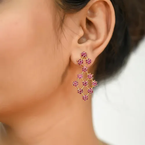 Vista 3 de Ratnavali Jewels Juego de collar y aretes de triple línea de circonita cúbica en tono dorado para novias y bodas
