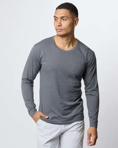 Vista 2 de Real Essentials Paquete de 3 Camiseta deportiva de algodón de manga larga con cuello redondo y bolsillo para hombre