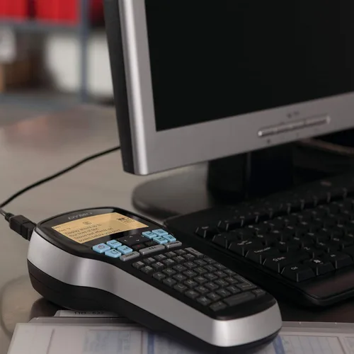 Vista 4 de Rotuladora DYMO con adaptador LabelManager 420P - Rotuladora de alto rendimiento, recargable, conectividad con PC y Mac, pantalla retroiluminada