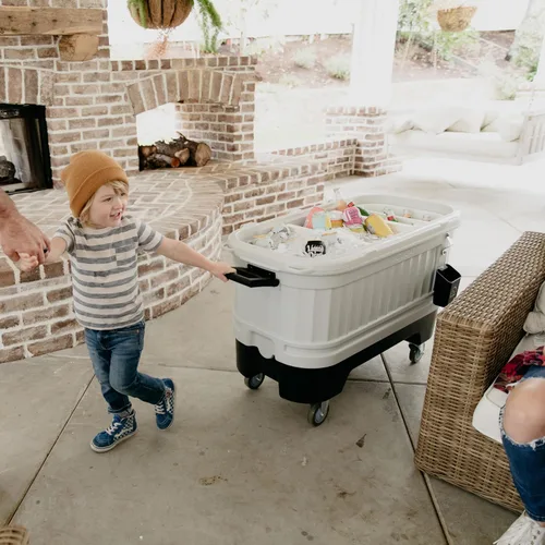 Vista 8 de Igloo Hard Cooler Polar & Party Bar Series Insulated Ice Chests