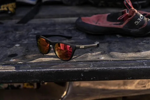 Vista 6 de Suncloud Topsail - Gafas de sol polarizadas – 100% protección UV – Ajuste cómodo, diseño moderno – para hombres y mujeres