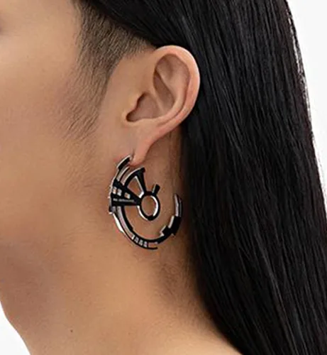 Vista 2 de L'VOW Y2K Punk - Pendiente irregular Cyborg con clip para cartílago, sin perforación, accesorios de joyería