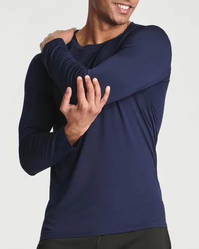 Vista 4 de Real Essentials Paquete de 4 camiseta de compresión de manga larga para hombre para clima frío (disponible en tallas grandes y altas)