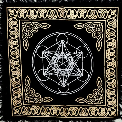 Vista 13 de CRAFT KALA Tarot Altar - Mantel especial de adivinación para hombre, cueva, pegan, habitación, bar, decoración de pared para el hogar, Wiccano, tela