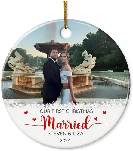 Vista 8 de Adorno personalizado de primera Navidad juntos para parejas, adornos acrílicos navideños, regalos de recuerdo para parejas, novio, novia