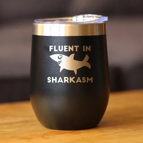 Vista 3 de Personalizado Fluido en Sharkasm - Vaso Tumbler de Vino Personalizado de Tiburón Divertido con Tapa Deslizante - Taza Aislada de Acero Inoxidable