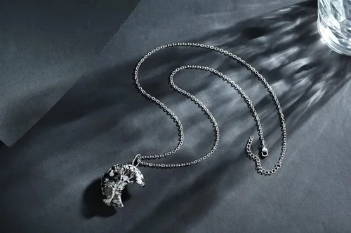 Vista 2 de XIANNVXI Collares con colgante de cristal para mujer, collares de cristal curativo, colgante de luna creciente, árbol de la vida, alambre de cuarzo