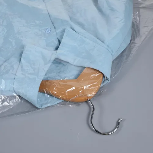Vista 4 de Paquete de 120 bolsas de limpieza en seco de plástico transparente para colgar ropa, bolsas de limpieza en seco, fundas de ropa, fundas protectoras