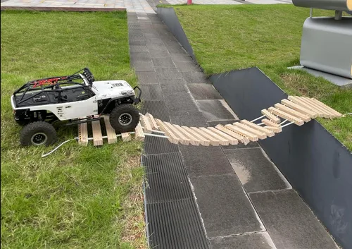 Vista 2 de Gaps Challenge RC Crawler Obstacle scx24 trx4 scx10 Upgrades RCrabbit Bridge RC Course Track (no incluye camión)