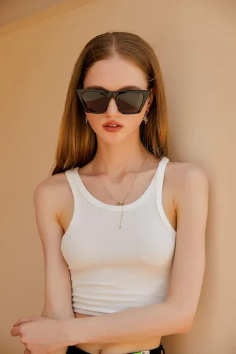 Vista 3 de FEISEDY Gafas de sol polarizadas de gran tamaño, ajuste sobre lentes de sol de moda, protección UV400, B2922, 65mm