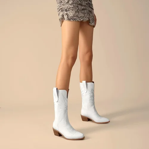 Vista 4 de olomisa Botas vaqueras para mujer, botas metálicas bordadas con punta puntiaguda, tacón grueso, botas vaqueras de media pantorrilla
