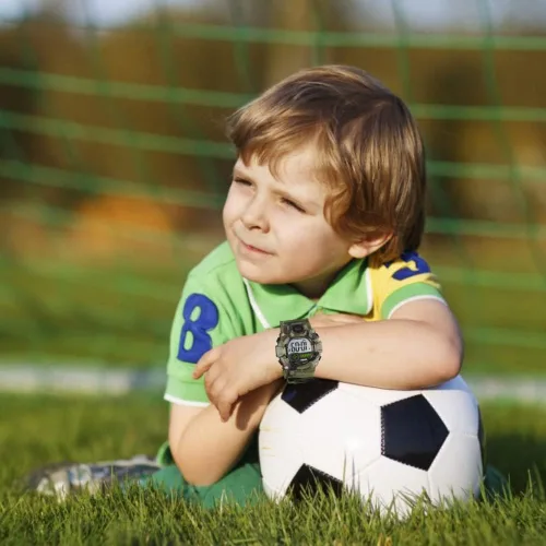 Vista 2 de CakCity Boys Camouflage LED Sports Kids Watch Waterproof Digital Electronic Military Wrist Watches for Kids with Silicone Band Alarm Stopwatch