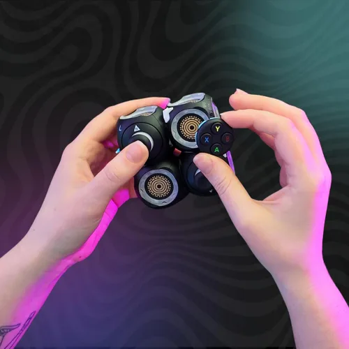Vista 4 de ByoWave Proteus Controller Kit – Modular Gaming Controller with 15+ Interchangeable Parts, Custom Remapping & LED Lighting – Works with PC, Steam