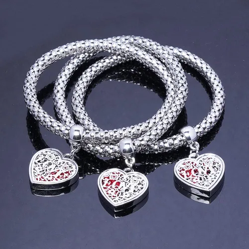 Vista 5 de SILANER Pulseras multicapa con dijes de cristal, 3 pulseras de cadena de maíz de oroplataoro rosa para mujer, pulsera elástica en forma de corazón