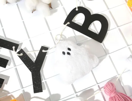Vista 8 de Hey Boo - Pancarta con borlas de fantasma, pancarta de borla de fantasma para Halloween, decoración del hogar de Halloween, pancarta de fantasma