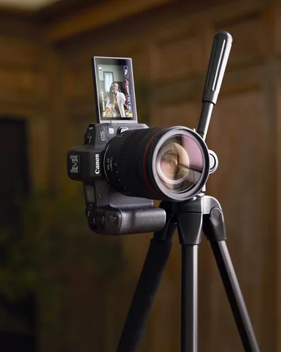 Vista 11 de Canon - Cámara digital EOS R sin espejo (solo cuerpo) Cámara para vlogging y creador de contenido, 4K UHD, AF/AE digital de lente única no refleja