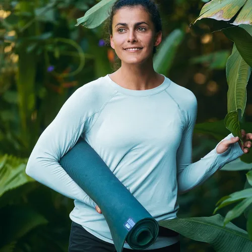 Vista 17 de Free Fly Camiseta de manga larga para mujer, protección solar UPF 50+, transpirable, ultrasuave, para mujer