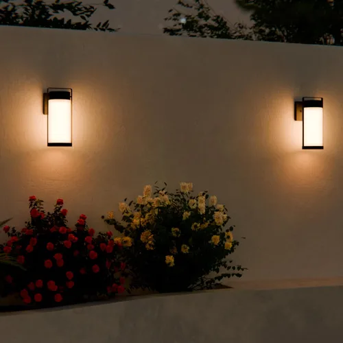 Vista 3 de Globe Electric 60000165 candelabro de pared para exteriores con 1 luz, color negro mate, con pantalla de vidrio esmerilado