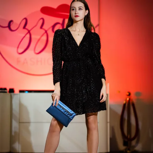 Vista 3 de Bolso de mano para mujer, bolso de noche con correa de cadena, sobre de moda, bolso cruzado de boda formal