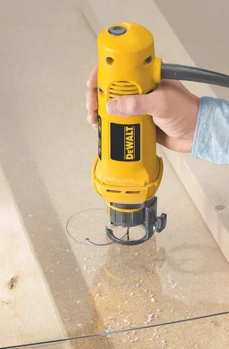 Vista 6 de DeWalt DW660 corte 5 Amp 30.000 rpm Herramienta rotatoria con 1/8 pulgadas y 1/4 pulgadas garras