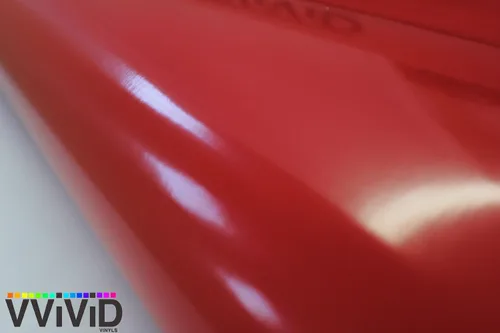Vista 4 de VViViD rollo de vinilo para envoltura de automóvil rojo brillante con liberación de aire 3mil.