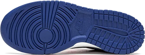 Vista 436 de Nike Kid's Dunk Low Sneaker