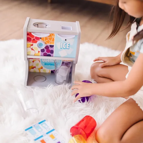 Vista 8 de Melissa & Doug - Dispensador de bebidas de madera con tazas, inserciones de jugo, cubitos de hielo (10 unidades)