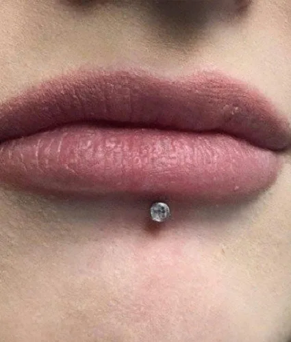 Vista 5 de QWALIT - Aretes de 16 g de labio transparentes con púas de plástico, joyería de piercing Medusa Labret, insertar en cartílago, pendientes de tragus