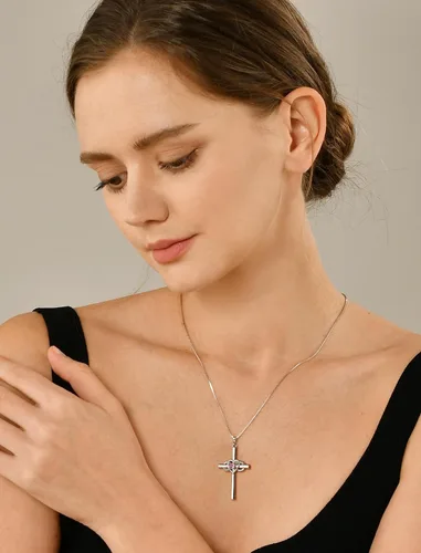 Vista 3 de YL Collar de cruz de plata de ley con colgante de crucifijo de corazón infinito para mujer