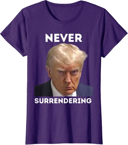 Vista 8 de Triumph Never Surrendering - Camiseta Trump Mug Shot, Negro