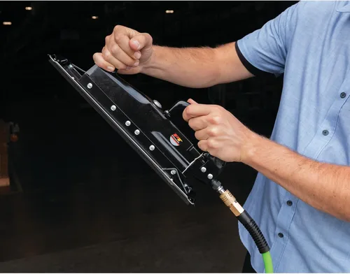 Vista 5 de Herramienta de rendimiento M574DB Lijadora de Línea Recta de Pistón Dual, Negro