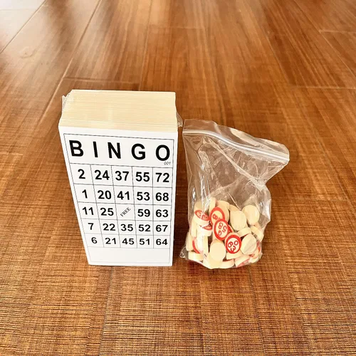 Vista 5 de SEETOOOGAMES Juego de bingo de madera vintage, 120 tarjetas de números de bingo y 75 ajedrez