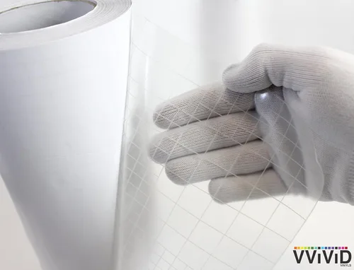 Vista 3 de Rollo autoadhesivo de vinilo transparente de alto brillo con respaldo de rejilla, 6 pulgadas x 10 pies, 3 mil