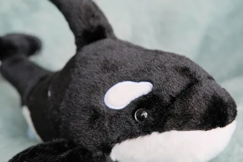 Vista 6 de Make My Day Animal de peluche de orca de alta calidad, regalo de Pascua de ballena orca de 11.8 pulgadas para niños, juguete de peluche, ballena