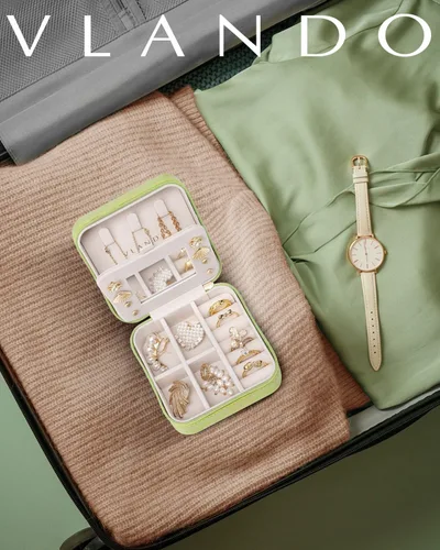 Vista 6 de Vlando Pequeño organizador de joyero de viaje Anillo de regalo para mujer, aretes, collares, vitrina de almacenamiento para niñas, color verde