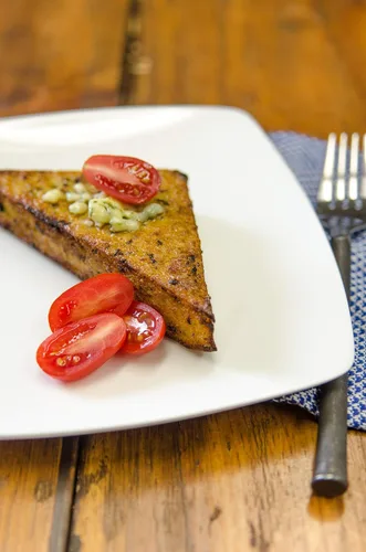 Vista 5 de Bob's Red Mill Sémola de Maíz Orgánica / Polenta, 24 oz (Paquete de 1) - Vegano, Kosher