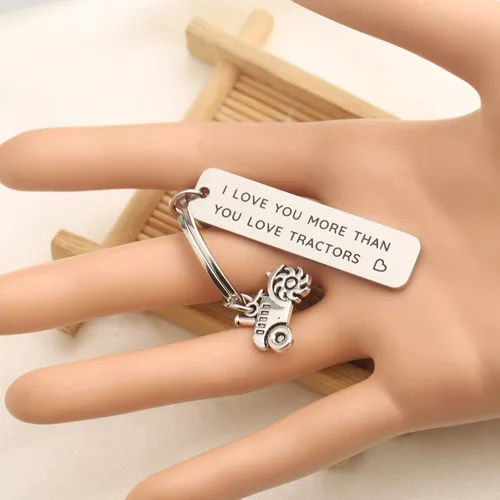 Vista 2 de MYOSPARK Llavero de tractor con texto en inglés "I Love You More Than You Love" Tractores Farmer Gift Jewelry For Him