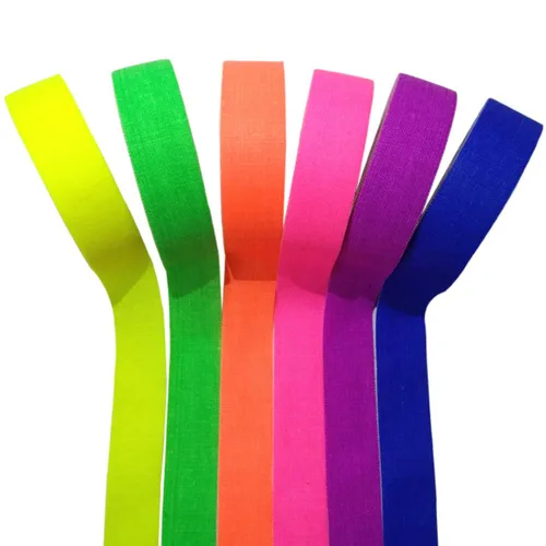 Vista 2 de Cinta adhesiva fluorescente azul neón para gaffer, cinta de punta azul neón reactiva a luz negra UV para etapas, juegos de fiesta, pisos