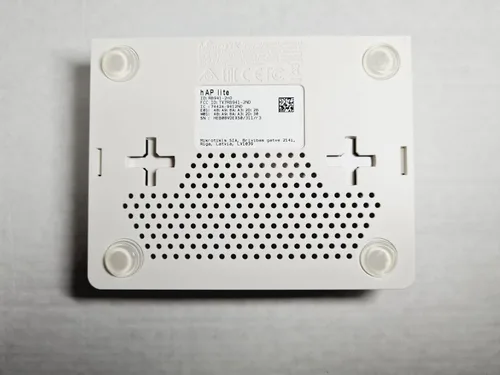Vista 2 de MikroTik RB941-2nD RouterBoard hAP lite 2.4GHz Home Access Point lite
