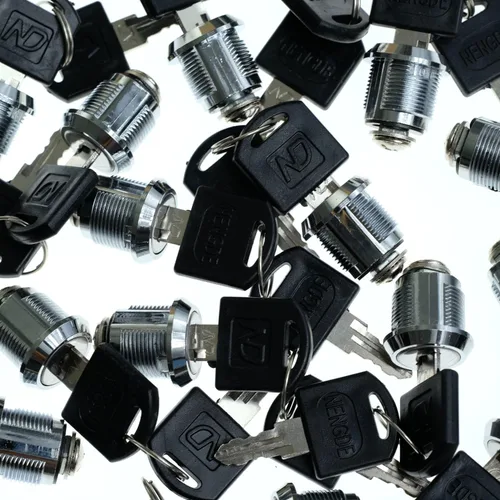 Vista 3 de Source One Premium Cam Lock y juegos de llaves (1 unidad)
