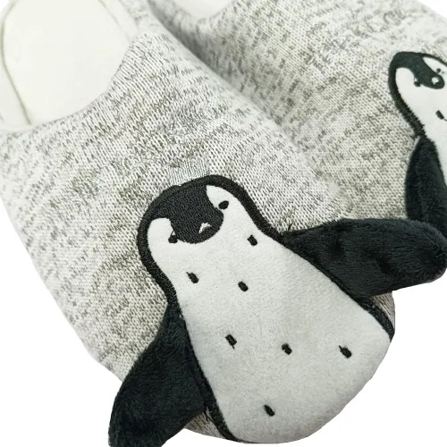 Vista 5 de JadeRich Zapatillas unisex de pingüino de forro polar suave para el hogar, cálidas y esponjosas para interiores y exteriores para adultos y niños