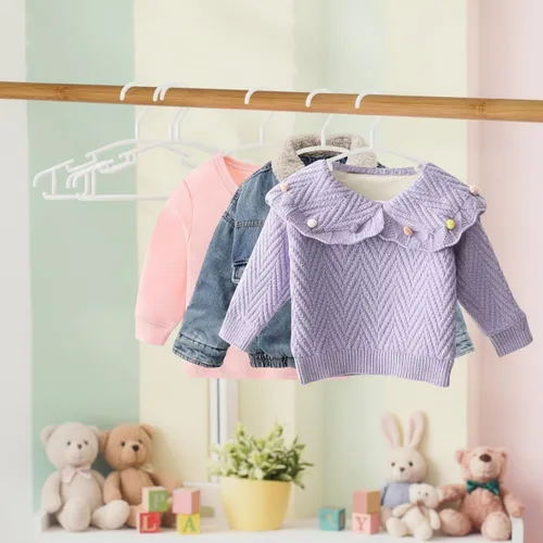 Vista 4 de [Usado] GoodtoU Perchas para niños, paquete de 100 perchas blancas de 10.2 pulgadas para bebés y niños pequeños, ropa pequeña para organización