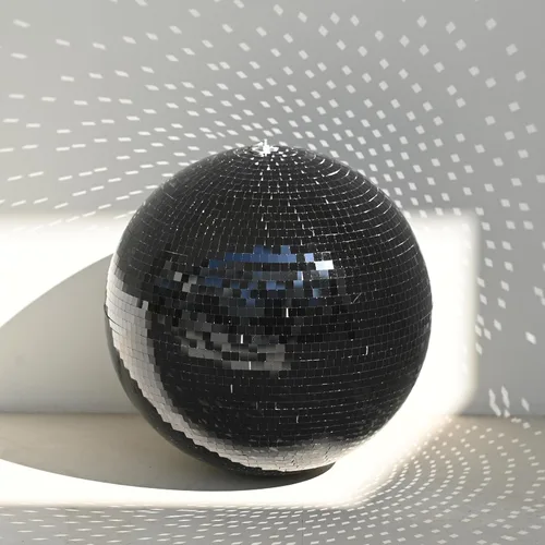 Vista 22 de Yescom Juego de 8 bolas de discoteca de 7/12/16/20/24 pulgadas, bolas de espejo surtidas, decoración de vidrio para colgar para fiestas de los años