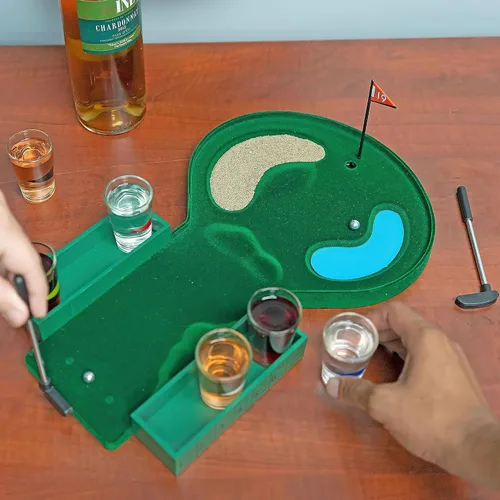 Vista 3 de Fairly Odd Novelties Juego de beber golf en miniatura, estándar, verde, vasos de 1.75 onzas – Última diversión de mesa para entusiastas del golf