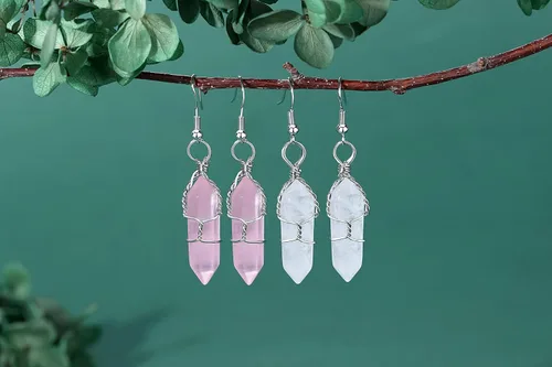 Vista 3 de Juego de aretes de cristales curativos para mujeres y niñas, puntos hexagonales, piedras de cuarzo natural real, aretes colgantes con gancho