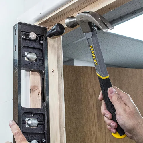 Vista 10 de Kit de Instalación de Puerta Trend, Incluye Plantilla Ajustable AnyDoor Jig (2'6"–9'), Elevador Operado con el Pie, Soporte y Broca de Router