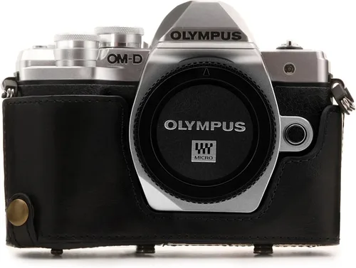 Vista 3 de MegaGear Olympus OM-D E-M10 Mark III (0.551-1.654 in) Ever Ready - Funda de piel para cámara y correa, con acceso a la batería, color negro, MG1345